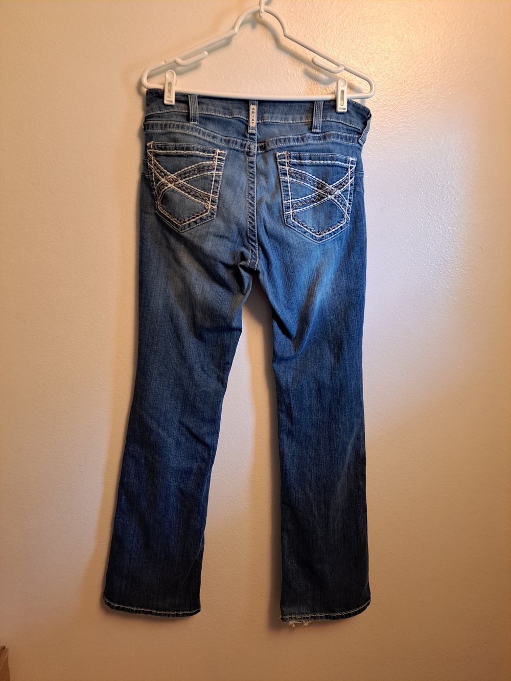Ariat R.E.A.L. mid-rise bootcut  jeans with back-pocket whipstitch/embroidery